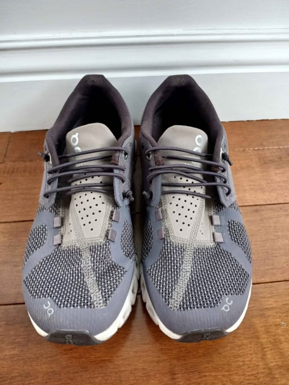 On Cloud Shoes - Size W7